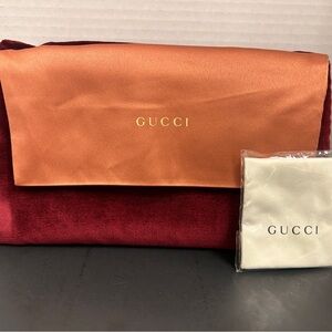 Gucci Velvet Clutch in Red and Orange